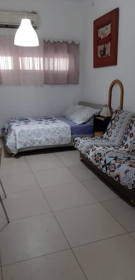 Guest House Orlihome Хайфа Екстериор снимка