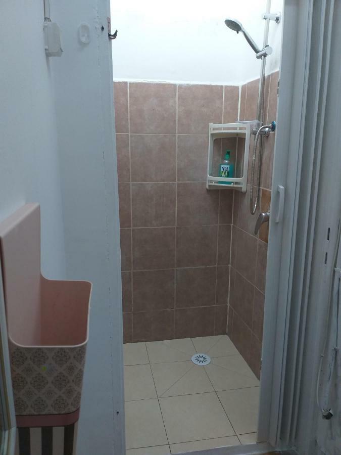 Guest House Orlihome Хайфа Екстериор снимка
